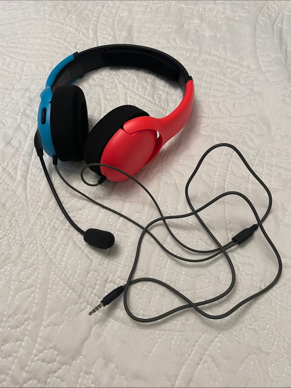 PDP NINTENDO SWITCH Wired Stereo Gaming Headset Neon Blue/Red Lightly Used
